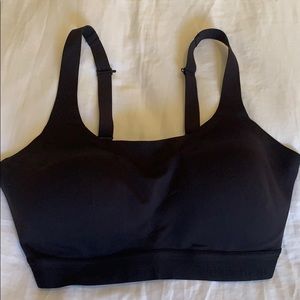 34E lululemon Fine Form sports bra